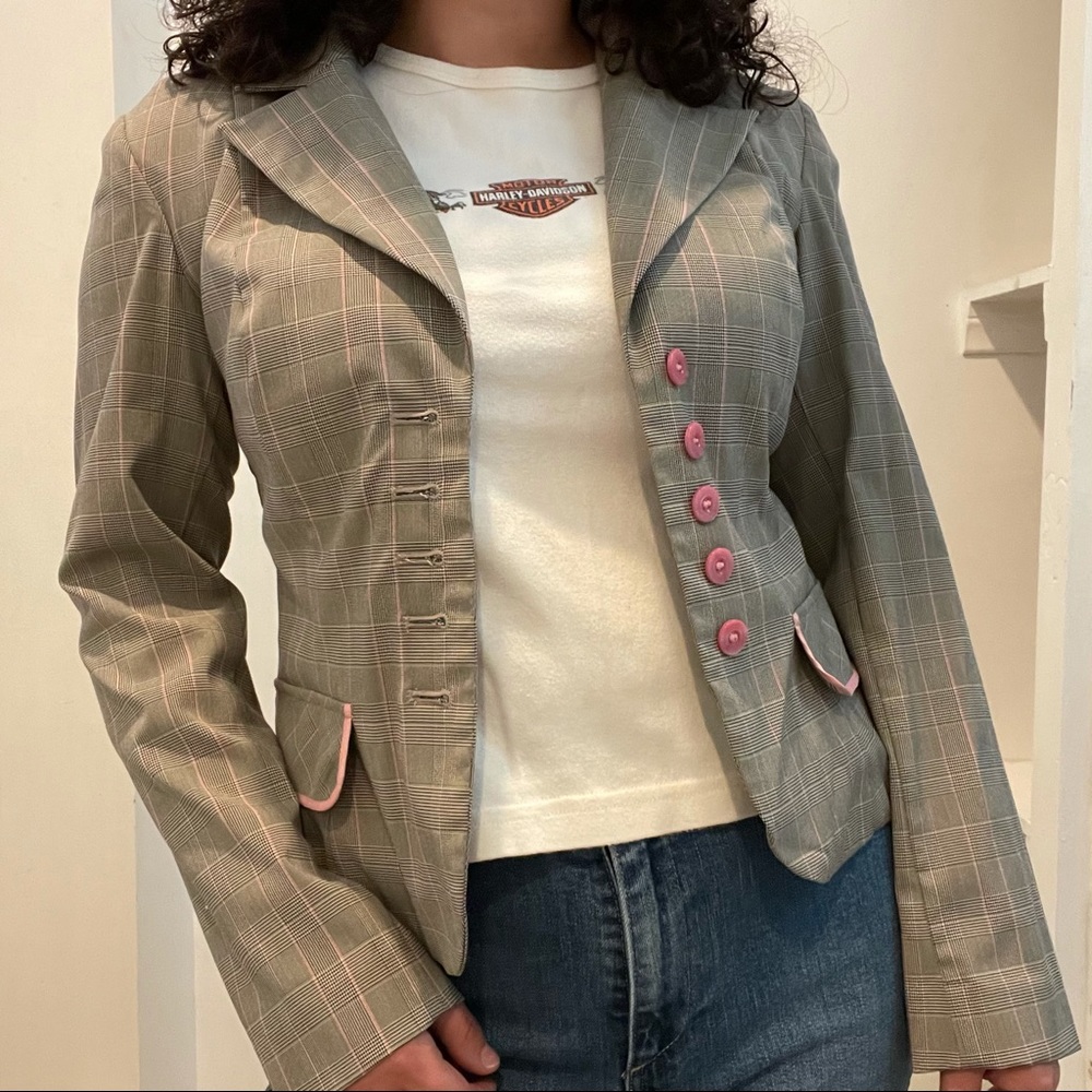 Bisou Bisou Grey Blazer with Pink Details - Picture 3 of 5